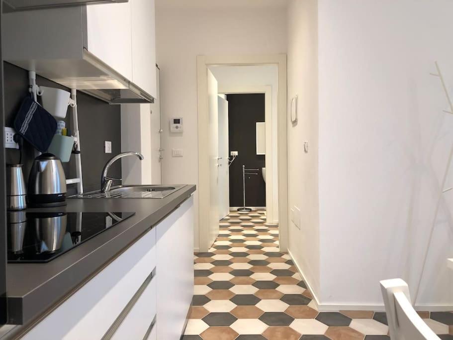 Ippolito - Elegante Bilocale In Centro Storico Apartment