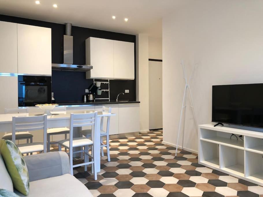 Apartamento Ippolito - Elegante Bilocale In Centro Storico Faenza