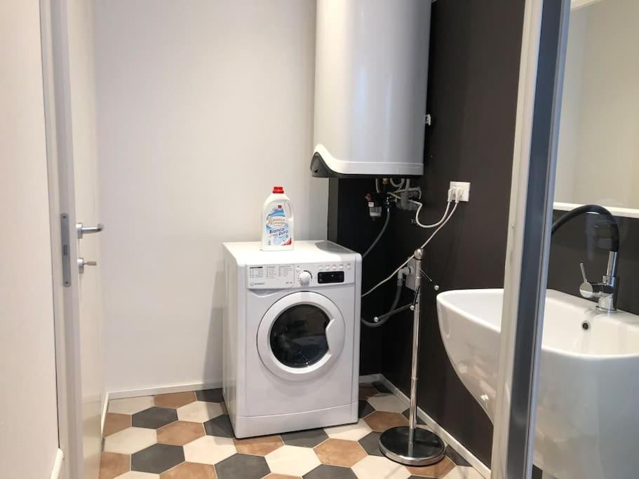 Apartamento Ippolito - Elegante Bilocale In Centro Storico Faenza
